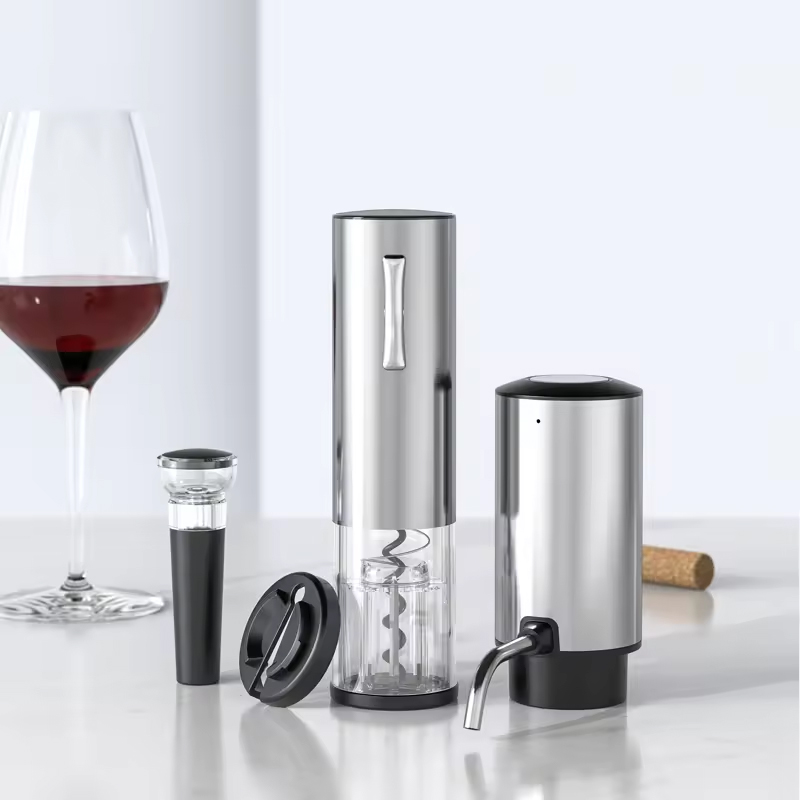 4-in-1充電式電動ワインオープナーセット（エアレーター、 - Home Bar Set のレビューと価格